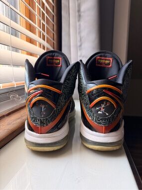 LeBron 8
Space Jam Basketball Sneakers